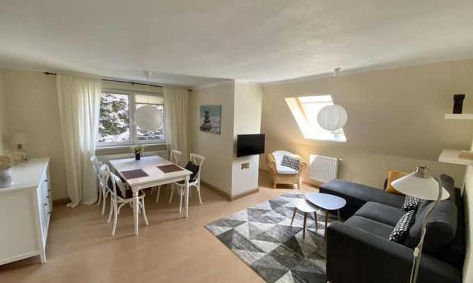 Schleiz Apartment | Modern apartment Schieke