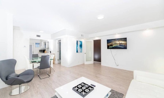 City Center Apartment | Modern Apartments near Lincoln Rd