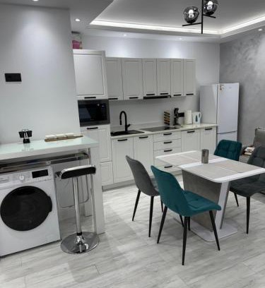 Historic Center Apartment | Modern by F and M