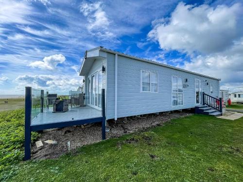Kessingland Other | Modern Caravan With Beautiful Seaviews In Suffolk! Ref 90023Sv