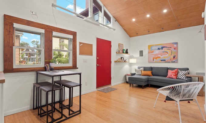 Downtown Colorado Springs Cottage | Modern Cottage with Peaceful Garden in Colorado Springs