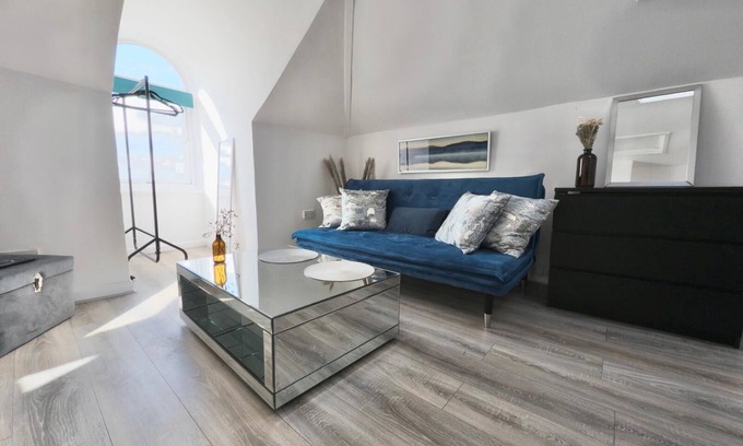 Portsmouth Apartment | Modern Cozy 2-Bedroom & family friendly