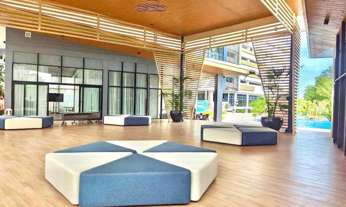 Banilad Apartment | Modern Cozy Studio with Balcony