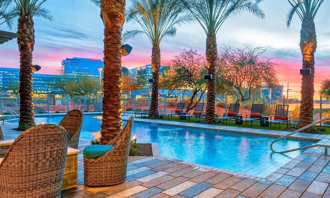 Tempe Apartment | Modern Cozysuites on Town Lake Waterfront 02