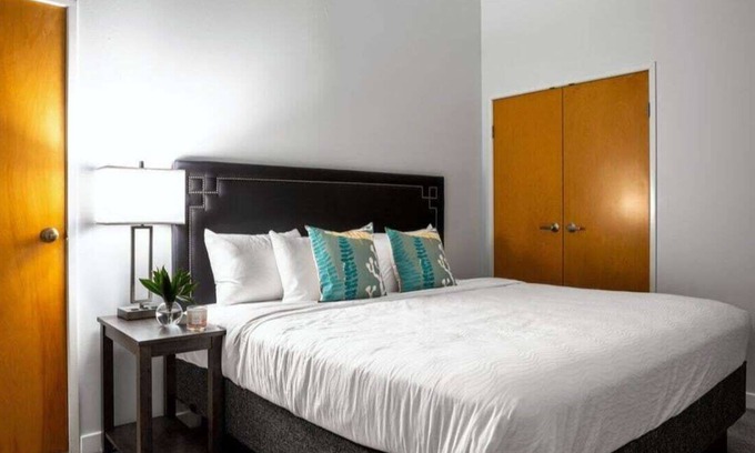 Mile Square Apartment | Modern CozySuites The Block Close to everything