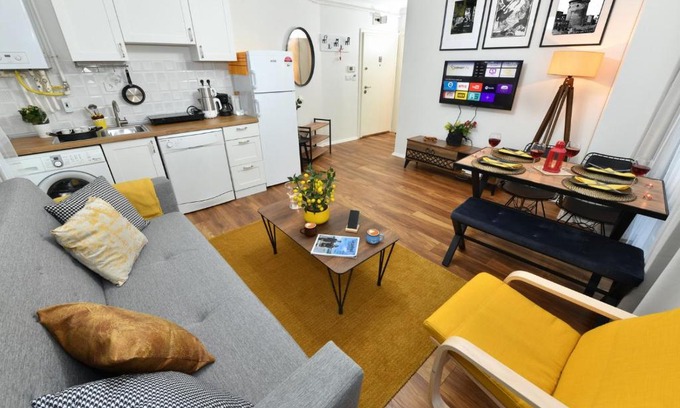Gumussuyu Mahallesi Apartment | Modern Design Apartment in Taksim