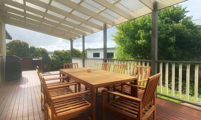 Warrnambool House | Modern Family Home basked in Natural Sunlight