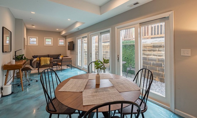 Brookland Condo | MODERN ☆ Lux ★ 1 BR 2 Bed Condo ☆ Prime Location