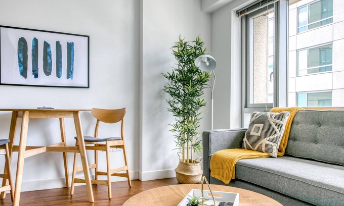 Mid-Market Apartment | Modern Studio in SoMa, near BART + Top Tech HQs