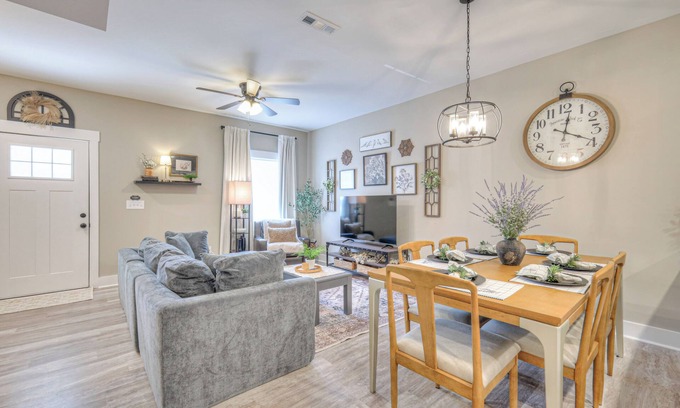Manchester House | Modern Townhome 2BR/2.5 Bath in gated community in the heart of Manchester