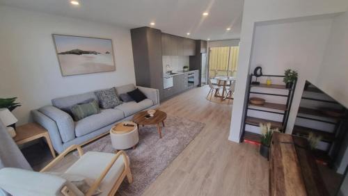 Dunedin Apartment | Modern trendy style & comfort