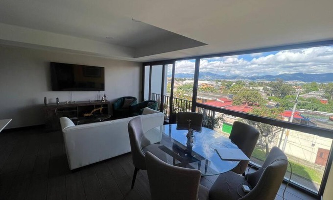 Zona 12 Apartment | Moderno Apartamento SOHO zona 12
