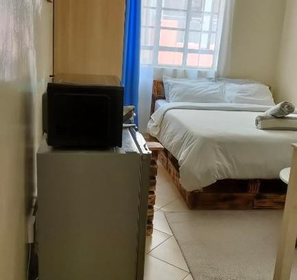 Nairobi Apartment | Molly Airbnb