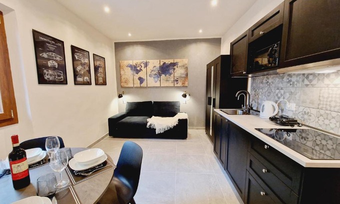 Isolotto Apartment | Monna Dina in Florence