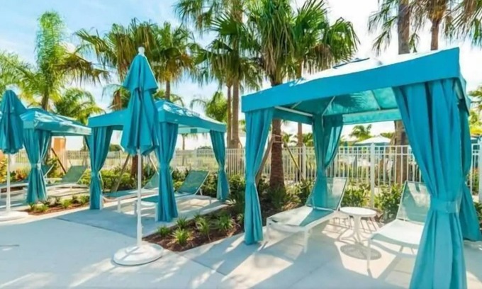 Four Corners Villa | Monterey Bay At Solara By Shine Villas #712 7 Bedroom Villa