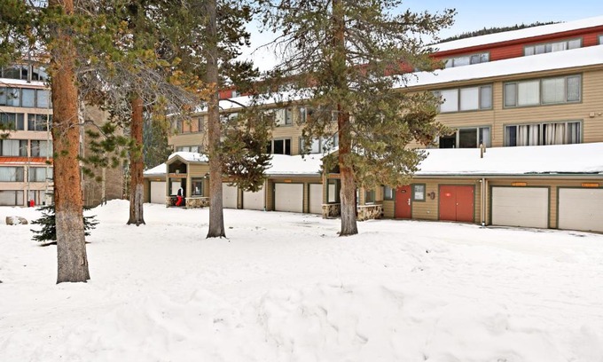 Lakeside Village House | Montezuma Condominiums