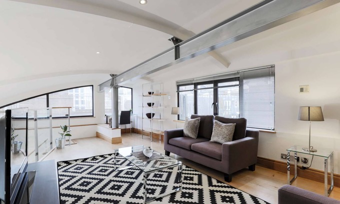 Billingsgate Apartment | Monument by Excel Apartments, London – Perfect for Short Lets and Corporate Stays