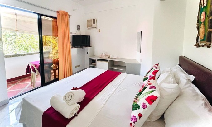 Manoc-Manoc Hotel | Moonlight Breeze Inn