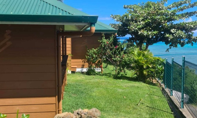 Moorea-Maiao Ski Chalet | MOOREA - Bungalow Anua Matie