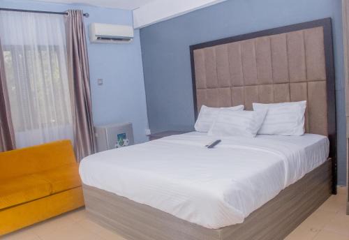 Opebi Hotel | MORADA HOTELS LTD