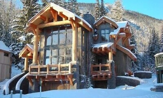 Golden House | Most Luxurious Ski-in/Ski-Out Chalet @Kmhr- 2800 Sft,4 BR,4 BA