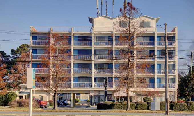 Norfolk - Virginia Beach Hotel | Motel 6 Norfolk, VA – East Little Creek