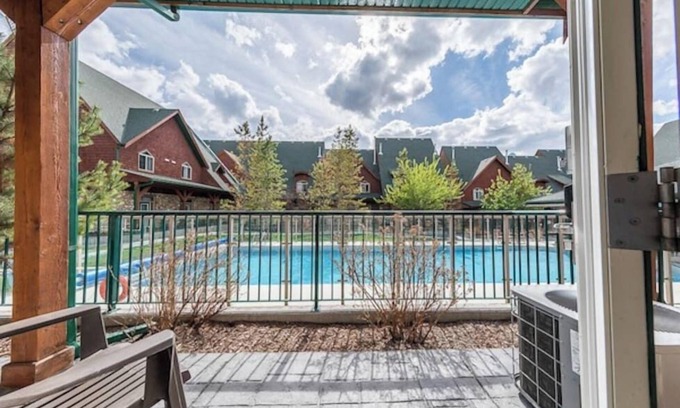 Cougar Creek House | Mount Rundle Hideaway, Heated Pool Hot Tub & Pets