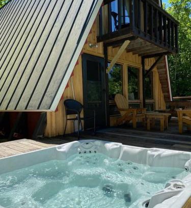 West Dover Ski Chalet | Mount Snow A Frame with Jacuzzi