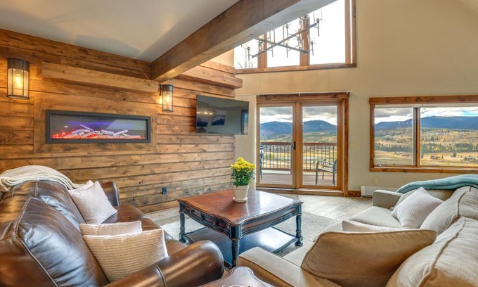 Fraser Apartment | Mountain Adventure Home Base - Ski, Hike and Chill!