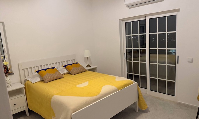 Loule House | Mountain, beach and golf retreat. Gardens and swimming pools and entertainment