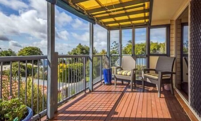 Eagle Heights House | Mountain Breeze Tamborine Mountain