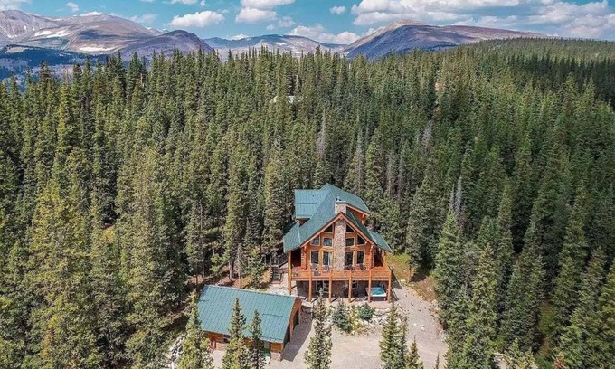Valley of the Sun Cabin | Mountain Gem Lodgeπ 3 Acres π² Hot Tub π°$0 Cleaning Fee πΎ Pet Friendly π Game Room