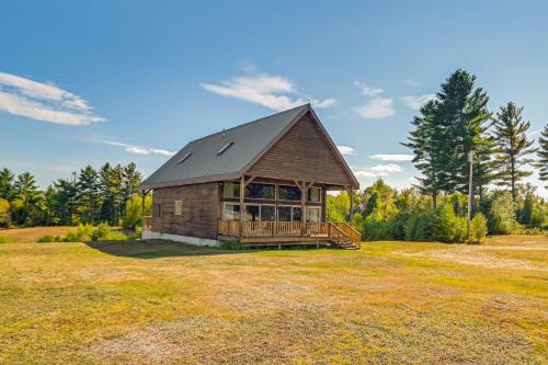 Strong House | Mountain-View Deck! Cabin By Mt Abraham Skiing