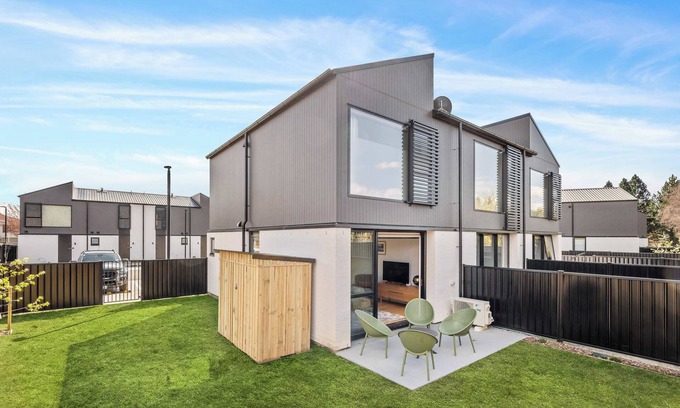 Wanaka House | Mt Roy Delight Summar