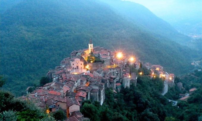 Apricale Hotel | Munta e Cara Albergo Diffuso