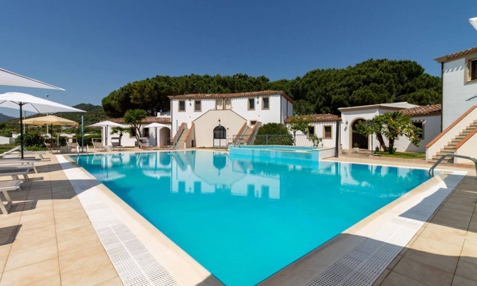 Cardedu Apartment | "Museddu Beach" ground floor in residence with a pool