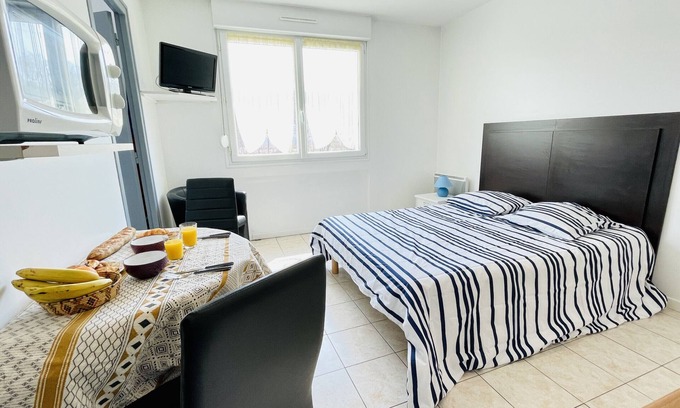 Forges-les-Bains Apartment | Musset : Nice flat at 300 meters from the entrance of the thermal baths (Parking)