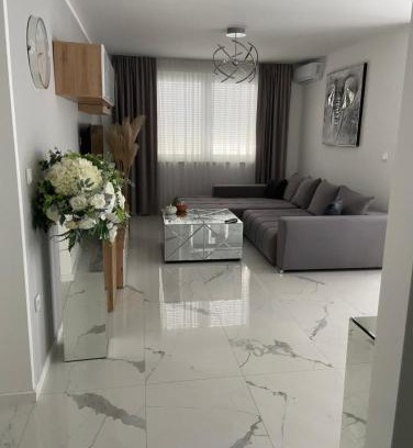 Slavonski Brod Apartment | MY PLACE Il