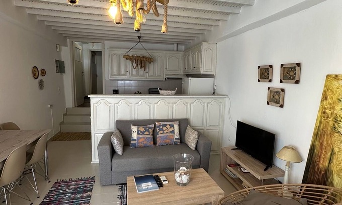 Mykonos Apartment | Myconian Avra Apartment