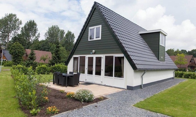 Susteren House | n/a