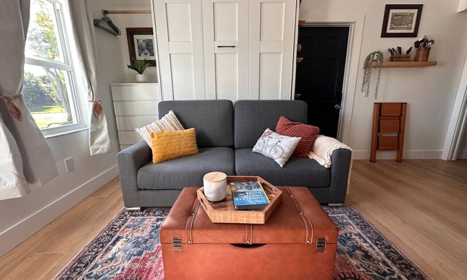East Naples Apartment | Naples Serene Studio