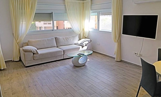 Netanya Apartment | Natanya stylish studio 500 meter from the sea