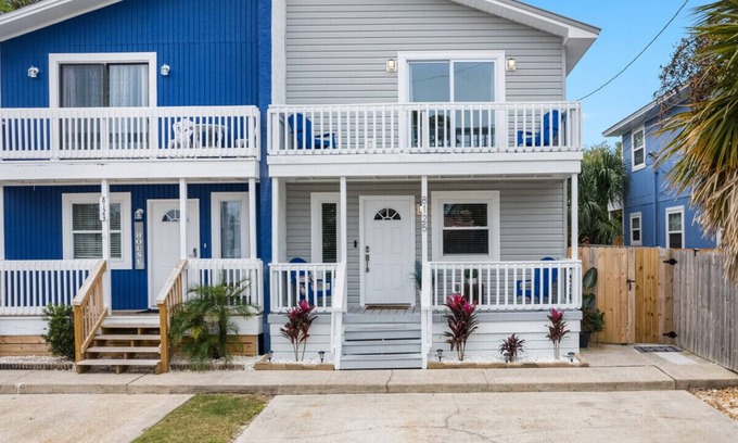 Silver Sands House | Nautical Nights - 5 Min Walk to Beach!