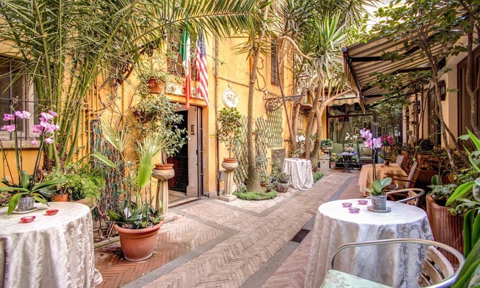 Rione VI Parione House | Navona Gallery Suites