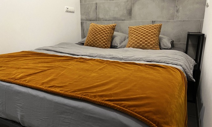 Poblats Maritims Apartment | Near the port, 10min to the city beach 20min nude beach