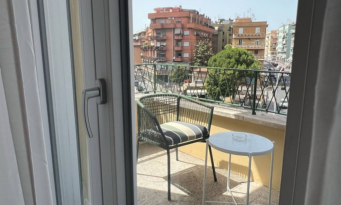 Quartiere XIII Aurelio House | Near Vatican Guest House Irnerio47