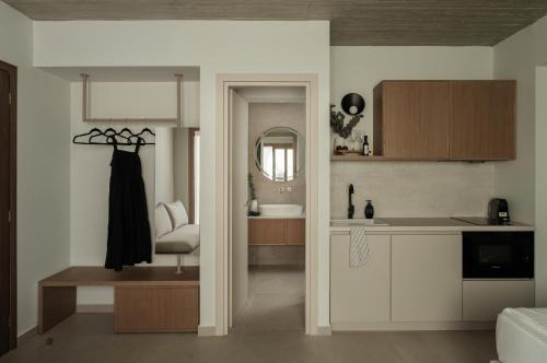 Gefira Mpania Apartment | Nerea by the sea Suites