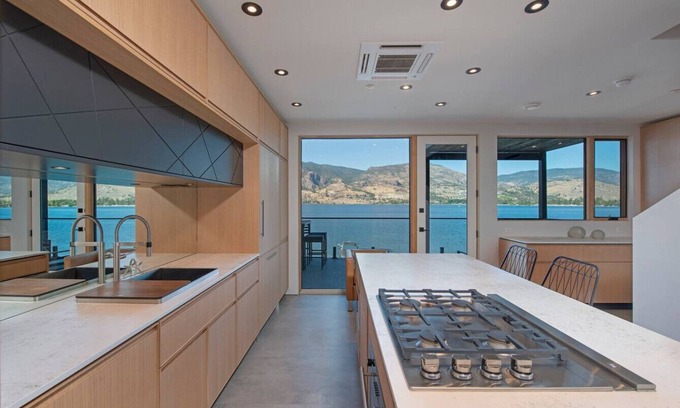 Okanagan-Similkameen House | Nest Luxury Modern Lake House