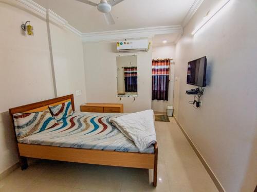 Bhuj Hotel | New Harbhole Hotel & Guest House