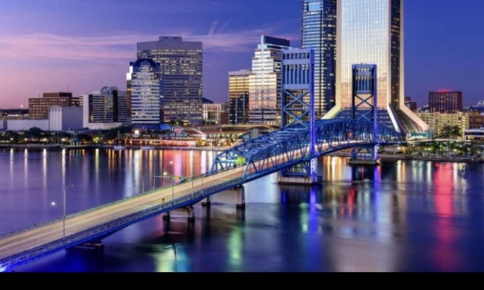 Deerwood Apartment | New Luxury Oasis - Near Mayo Clinic & Saint Johns Town Center